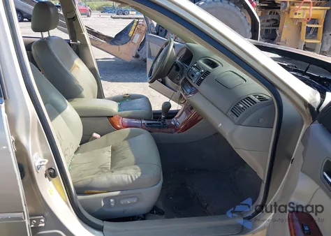 2006 Toyota Camry Xle z USA, uszkodzony, nr VIN 4T1BE30K26U722550